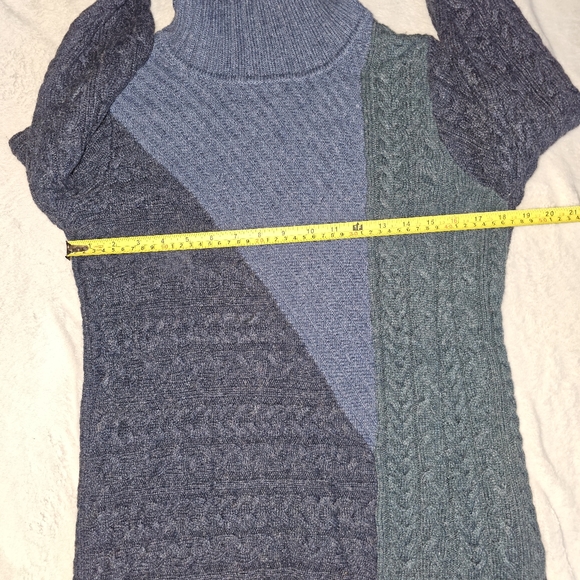 L.L. Bean Wool Turtleneck Sweater Asymmetrical Blue Teal - Picture 8 of 10